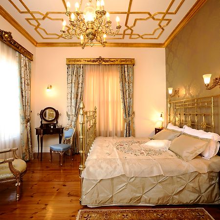 เออร์เตน โคนัก Hotel อิสตันบูล ภายนอก รูปภาพ
