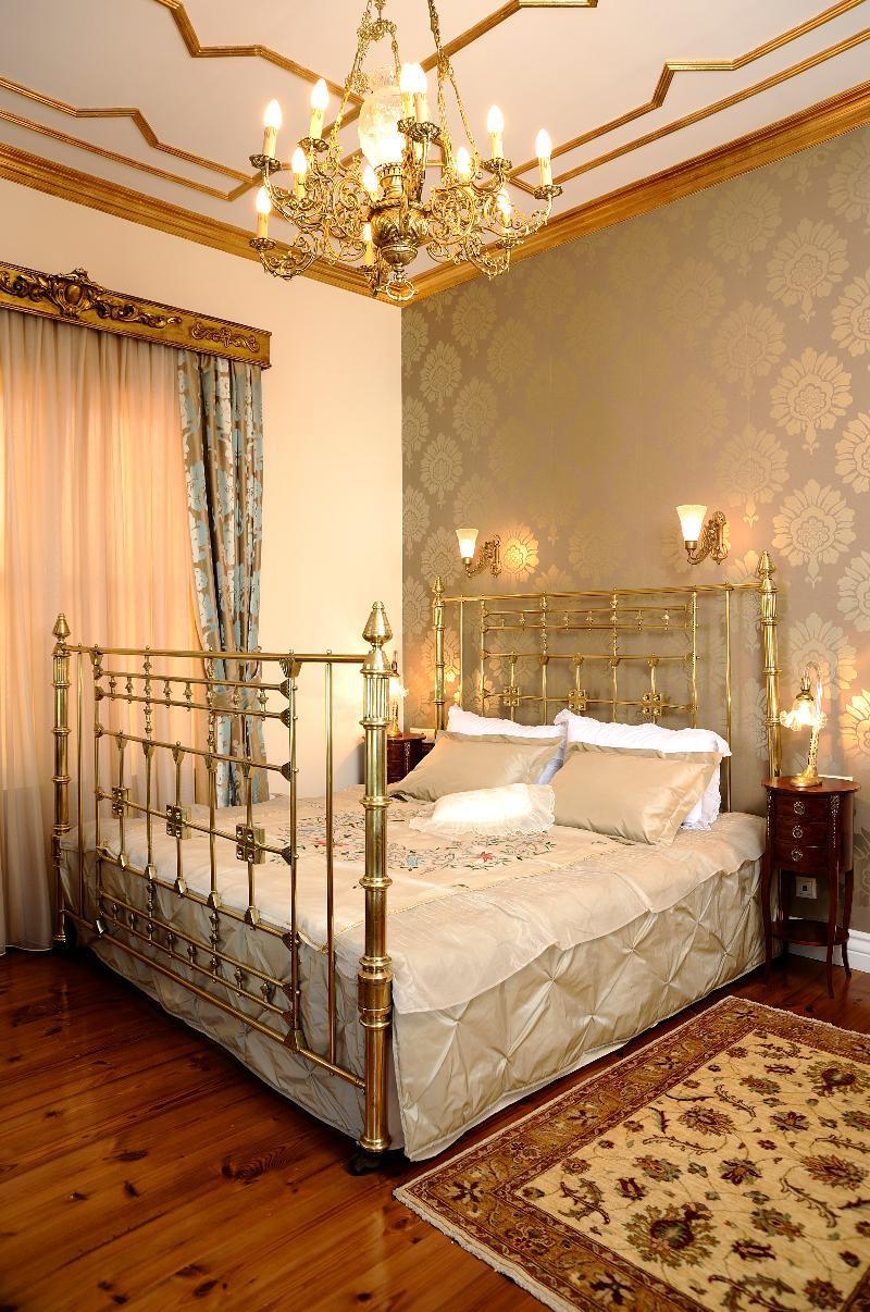 เออร์เตน โคนัก Hotel อิสตันบูล ภายนอก รูปภาพ